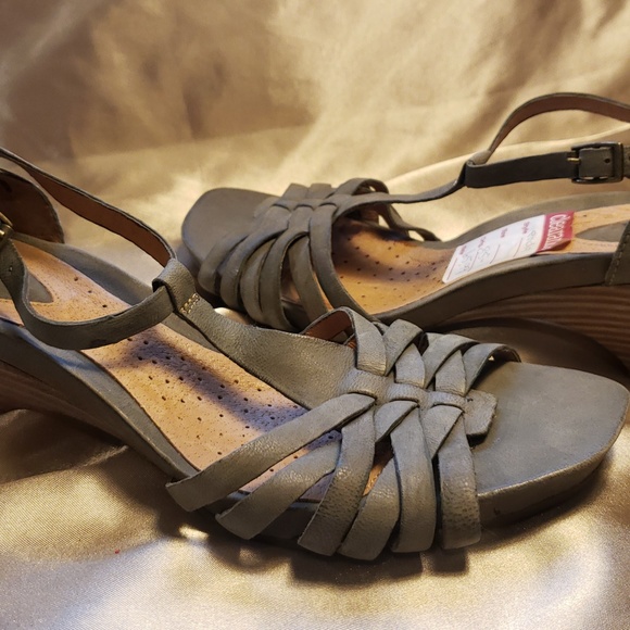 heals - Picture 2 of 4